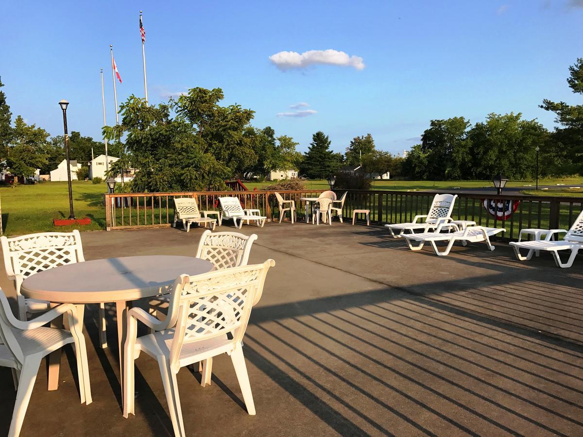 Hotel Adirondack Efficiencies Watertown Zewnętrze zdjęcie
