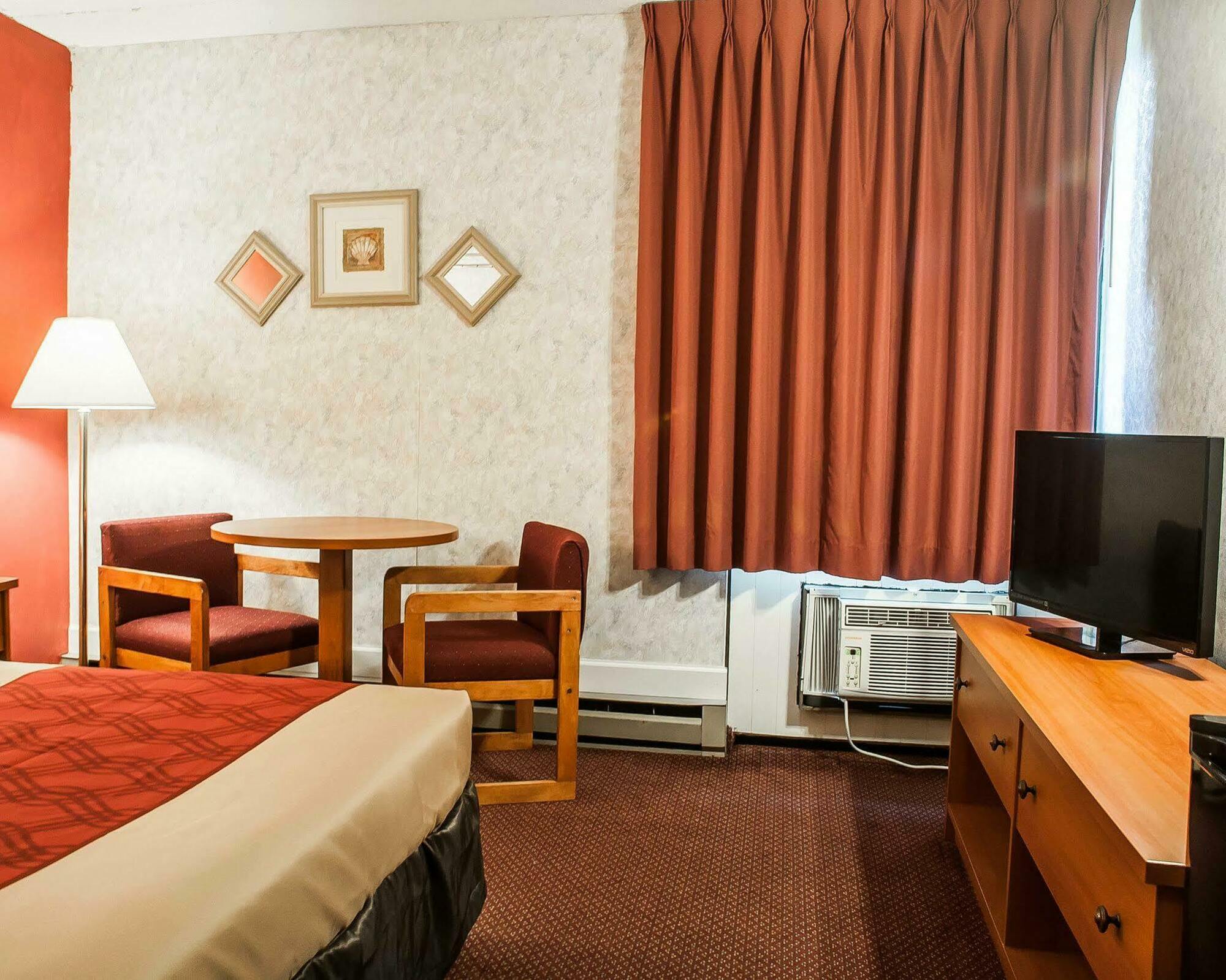 Hotel Adirondack Efficiencies Watertown Zewnętrze zdjęcie