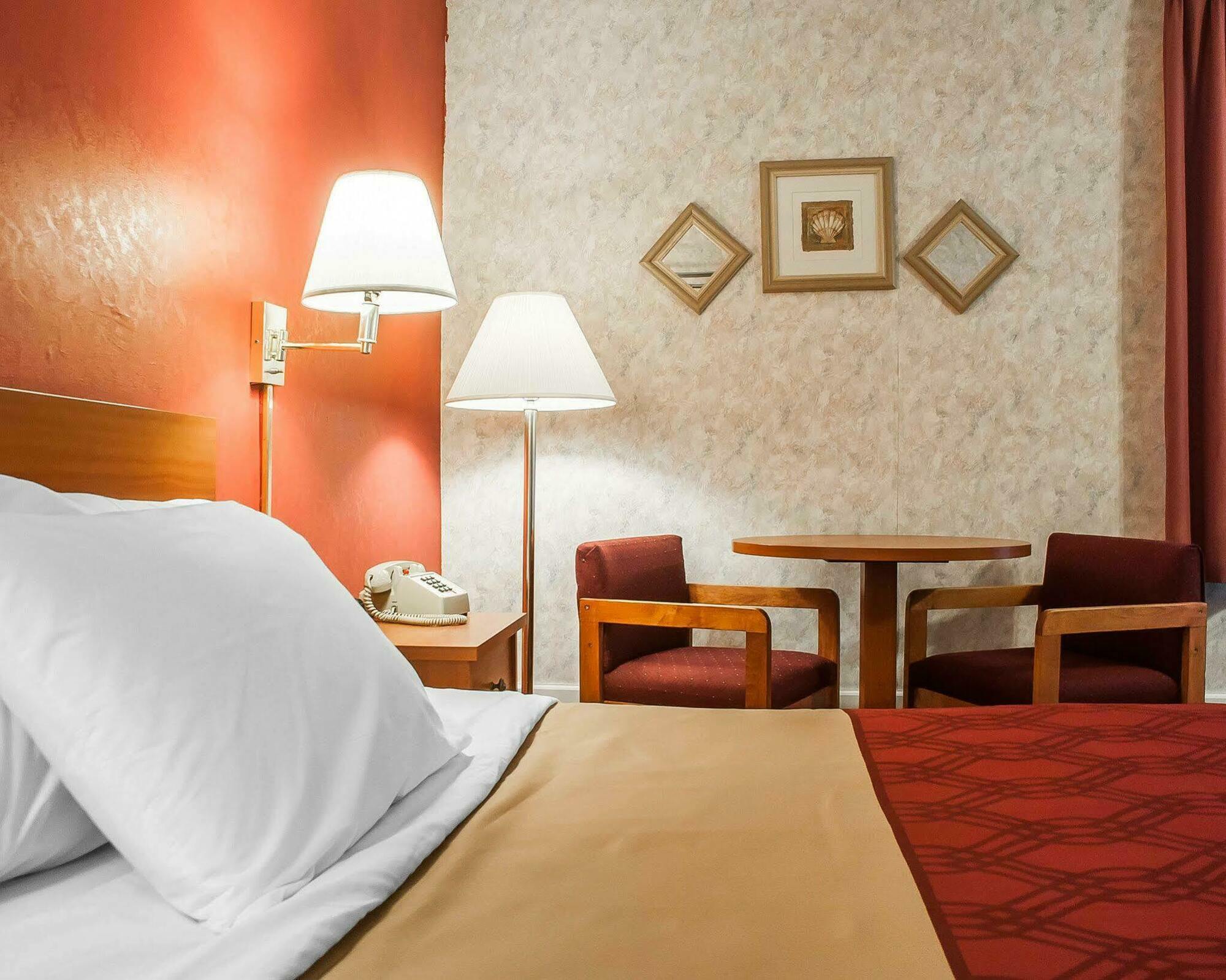 Hotel Adirondack Efficiencies Watertown Zewnętrze zdjęcie